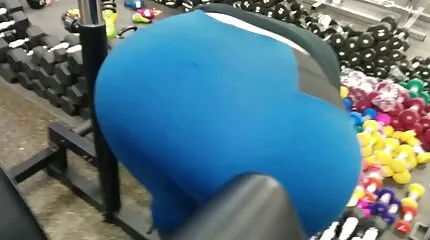 ลูกชายให้นมกับแม่ชาวรัสเซียหลังจากแอบดู วีดีโอ โป๊ ฟรี