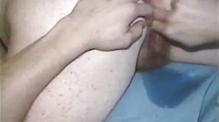 ผู้ชายร้อนตื่นเต้นและ fucks ครูชาวรัสเซีย การ์ตูน วีดีโอ โป๊
