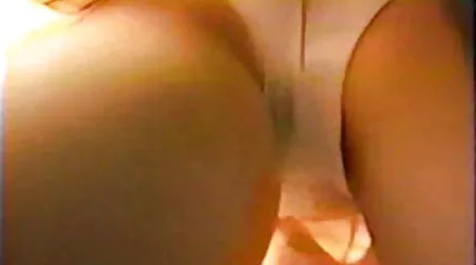 สีน้ำตาลเซ็กซี่ต่ำช้าให้ blowjob ดู วีดีโอ โป้ กับแฟนหนุ่ม